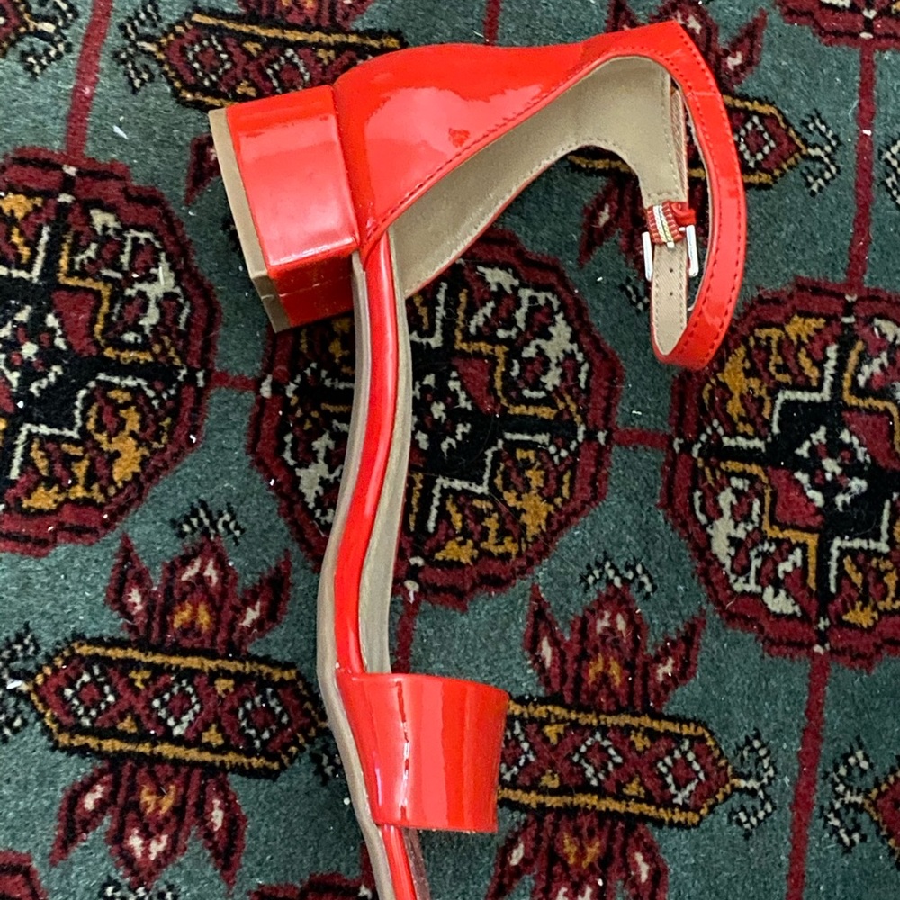 Red Heels - Picture 3 of 6